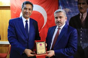 Şahin, Fen Lisesi Öğrencileriyle Buluştu 