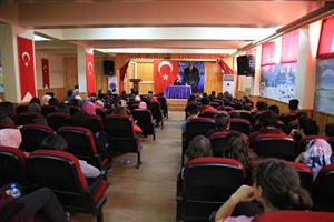 Şahin, Fen Lisesi Öğrencileriyle Buluştu 