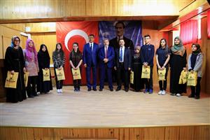 Şahin, Fen Lisesi Öğrencileriyle Buluştu 